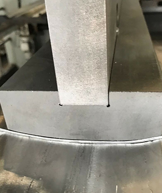 比亞迪電動大巴輕量化鋁板成型模試驗成功